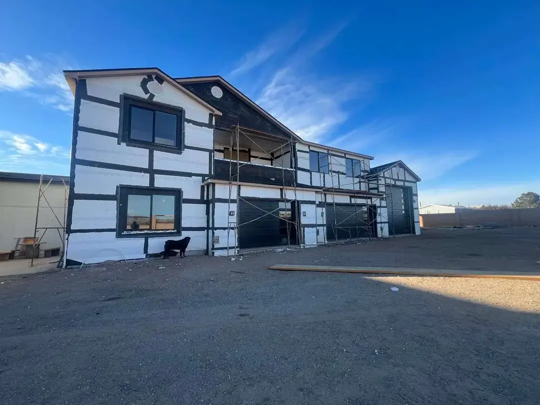 Commercial Building Renovation: Exterior